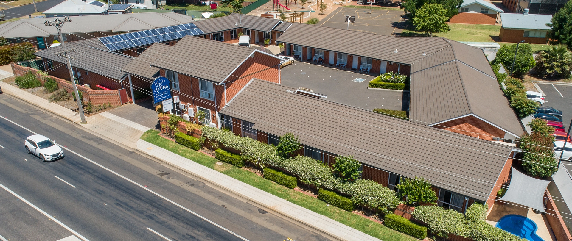 Akuna Motor Inn Aerial View